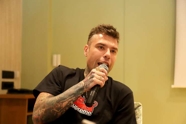 Fedez cosa accade?